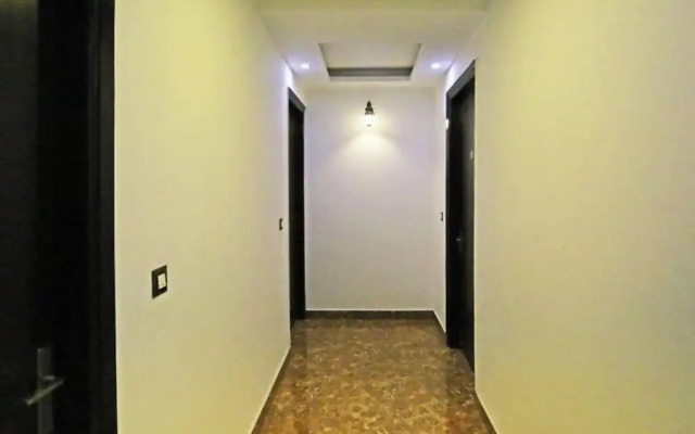 Hotel Silky Palace By GRB
