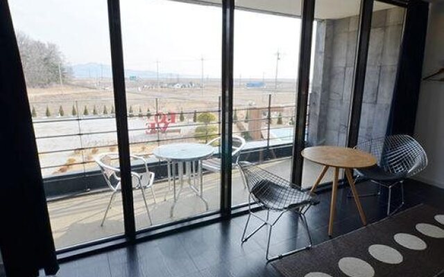 Ganghwado (Seokmodo) Club Poc Pension (Building B)