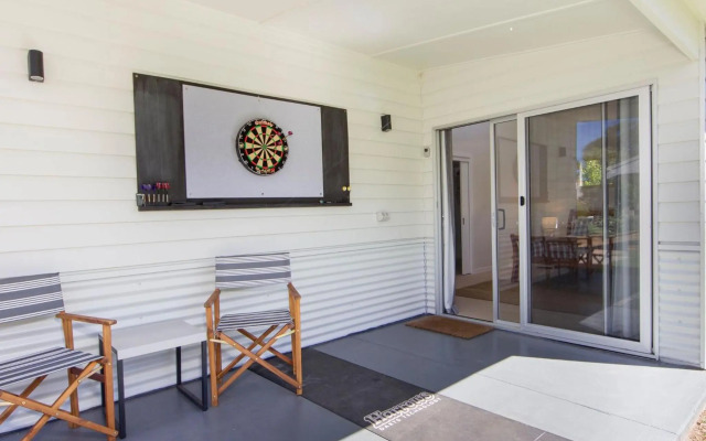 Spinnaker - Family Getaway - 2mins Walk to Beach
