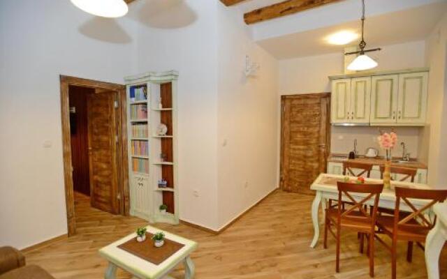 Maison du Sud / Apartment 3 Bed. in old Town Kotor