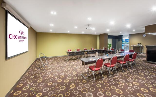 Crowne Plaza Canberra by IHG