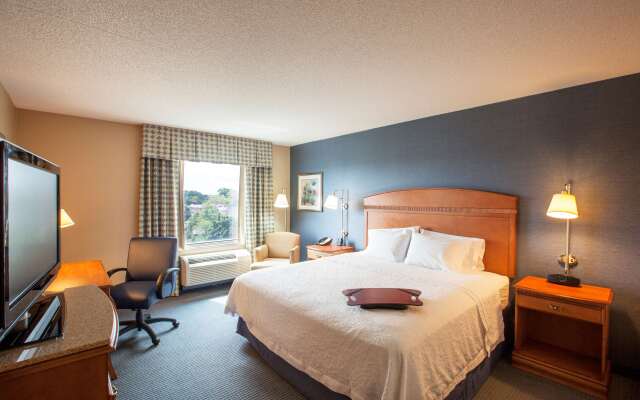 Hampton Inn New York - LaGuardia Airport