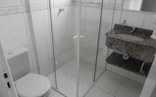 1011   Apartamento Para Locação Em Bombinhas