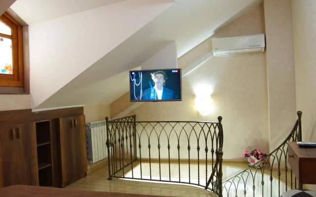 Guest House Rafayel