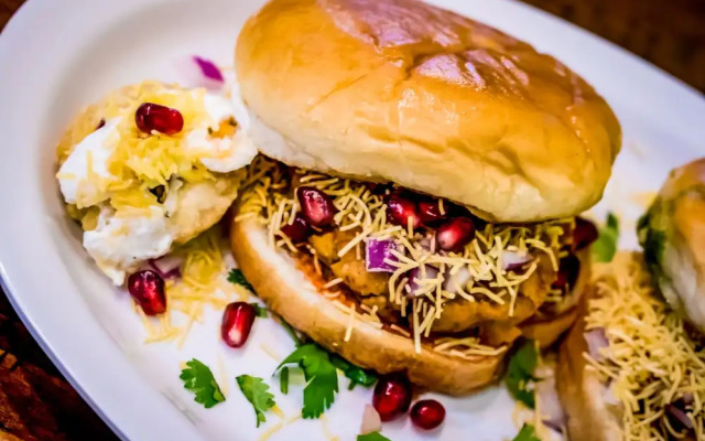 Capital O 48764 Apple Residency