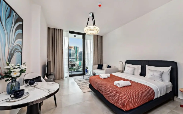 Modern Studio at Paragon