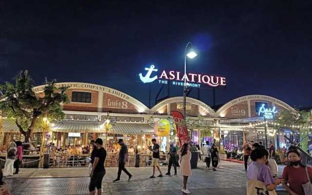 Collection O Howard Square Boutique Hotel