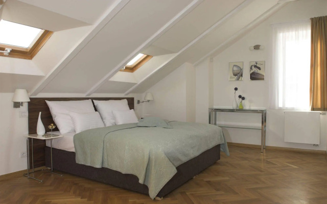 Residence Karlova