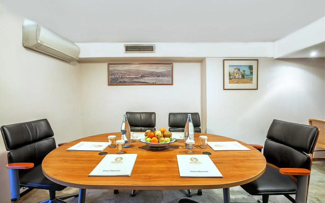 Minerva Premier Hotel
