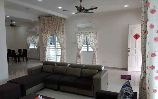 Sitiawan Homestay