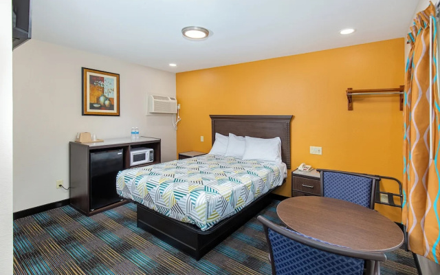 Cardinal Motel