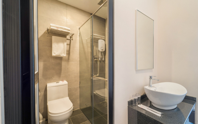 OYO 89386 Stay 365 Hotel