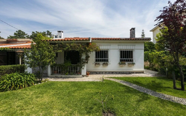 Villa Aroeira With Pool By Homing