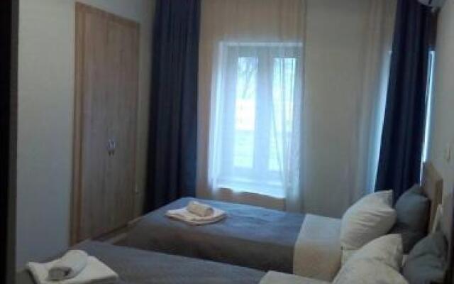 Room 4 U