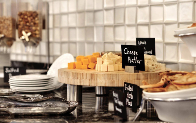 Embassy Suites By Hilton Pittsburgh Downtown