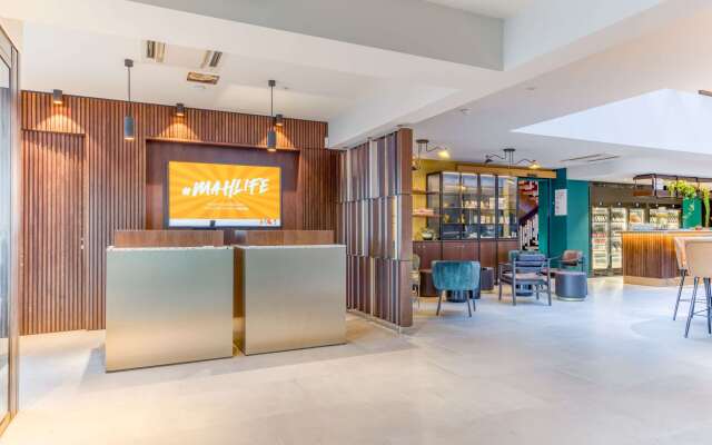 Mah Hotel