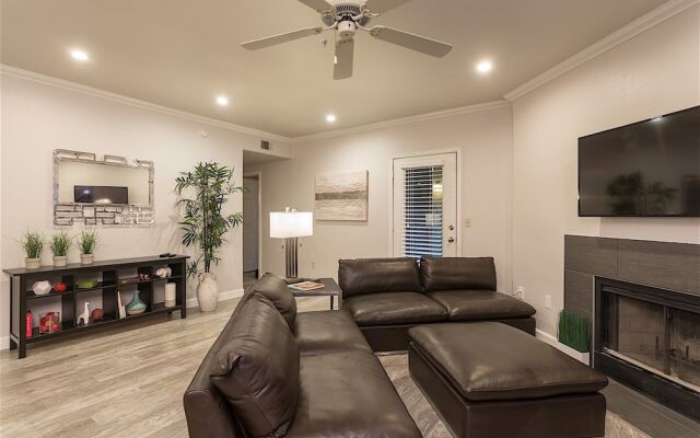 Home Suite Home 3 BR by Casago