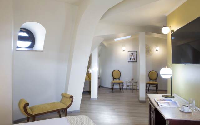 Hotel Venezia by ZEUS International