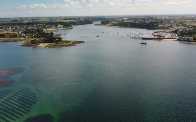 Pretty Stone House Near the Beach