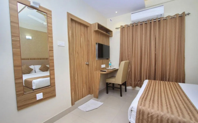 Hotel Plaza Heights by OYO