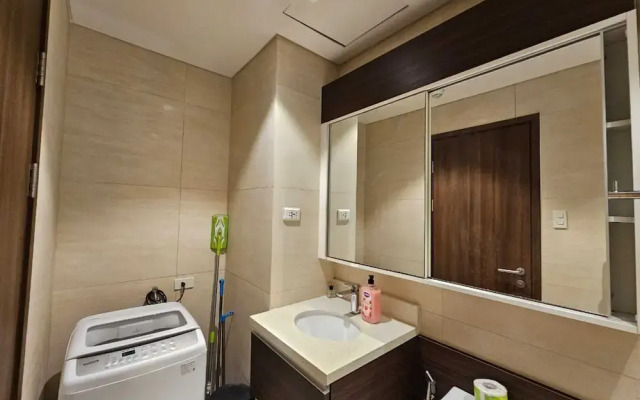 Tambuli Tower C Unit 5D