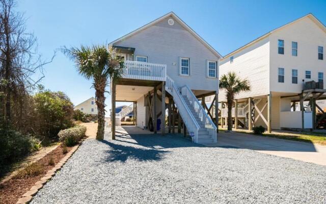 Sea Glass by Oak Island Accommodations
