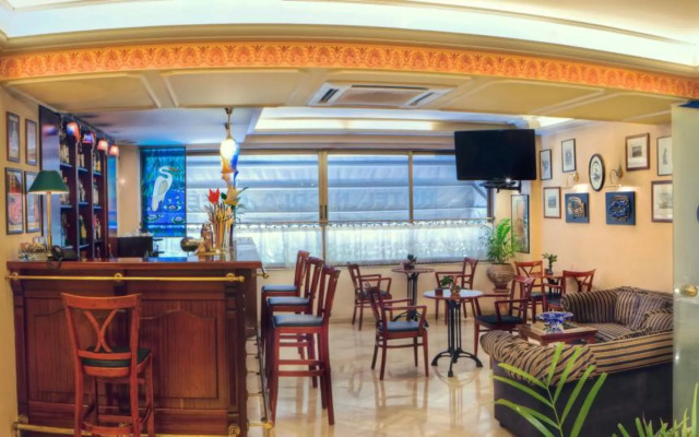 Nicola Hotel