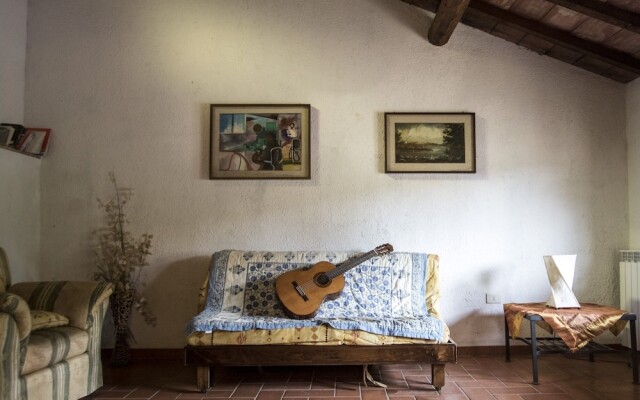 Rustic Tuscan Style Apartment