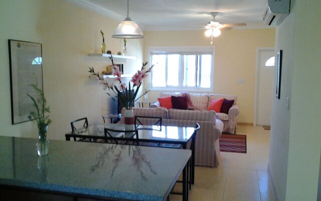 Sir Charles Guest House