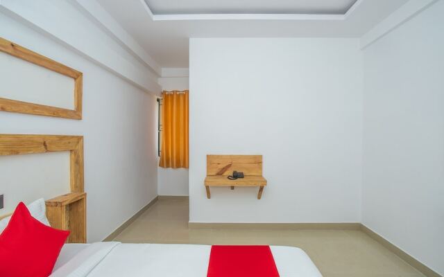 OYO 15111 Greencity Comforts