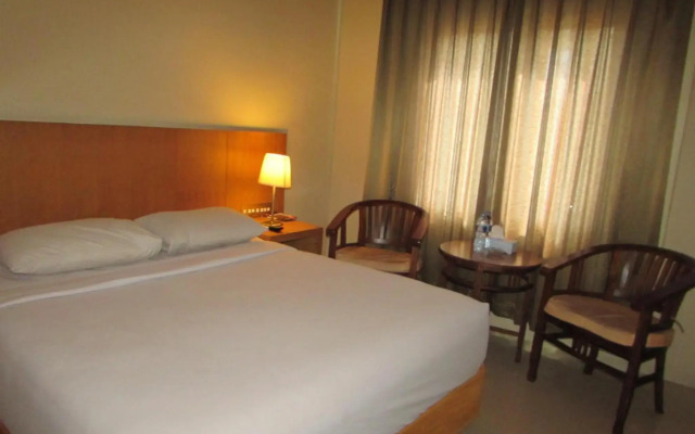 Wisata Hotel Ampera