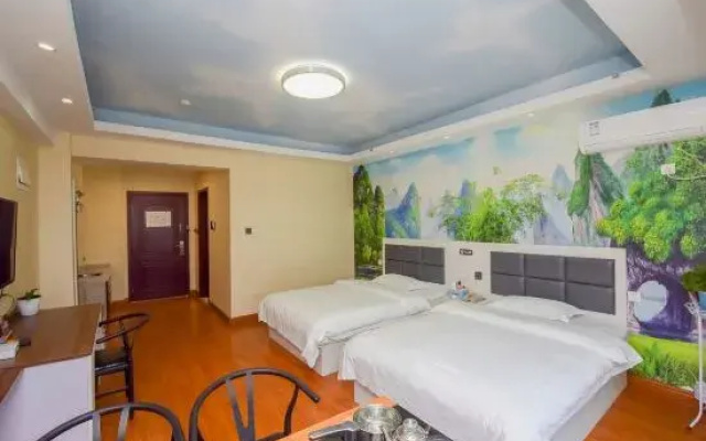1961 Jishi Smart Hotel (Shijiazhuang New Railway Station)