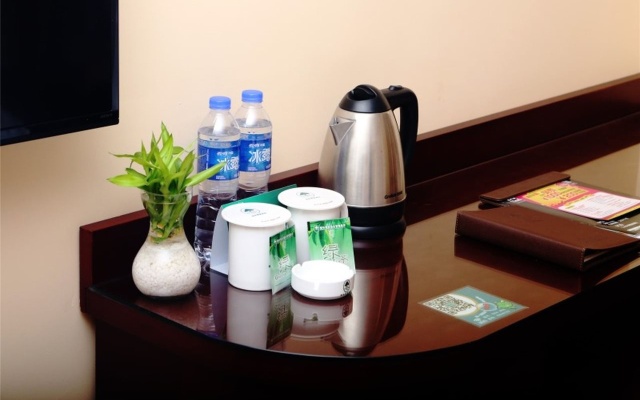 GreenTree Inn Shanghai Pudong Airport Heqing Huanqing Middle Road Express Hotel – Guest Rooms – Shanghai