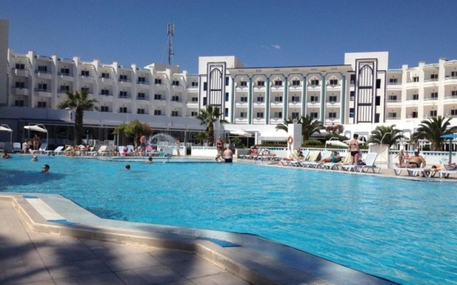 Palmyra Holiday Resort & Spa