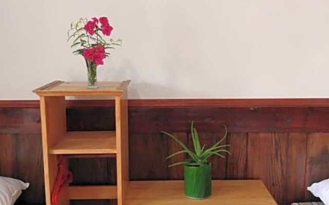 New Raya - Nias Beach Bungalows