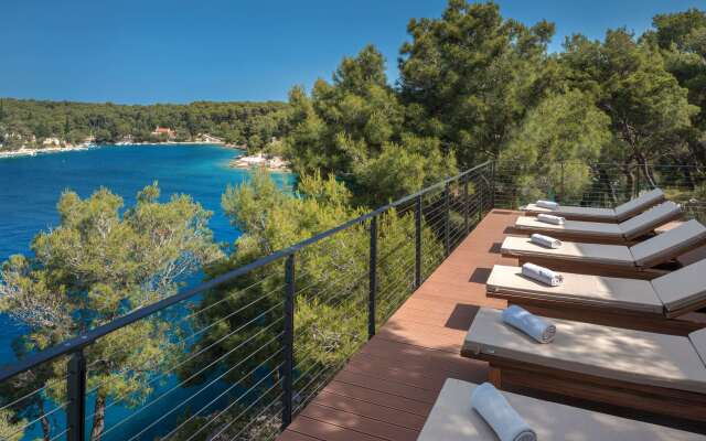 Gava Waterman Milna Resort