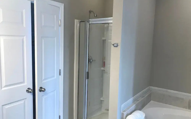 Experience a First Class Stay - 2 BDRM