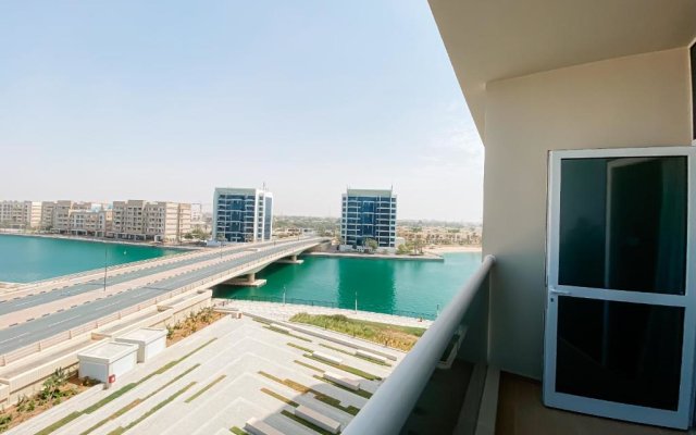 RH- Lovely 2 bedroom apartment, Lagoon View in Gateway Residences