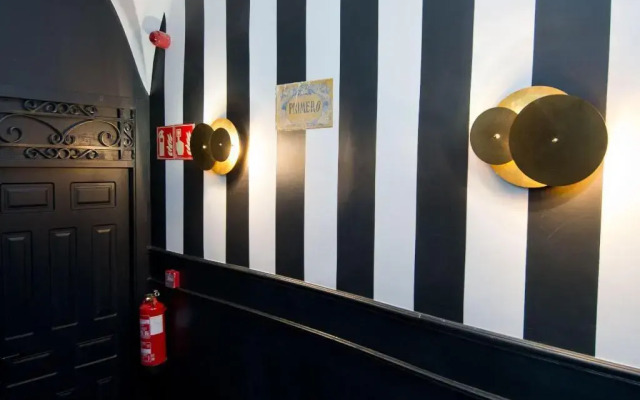 Amor de Dios 17 Luxury Suites