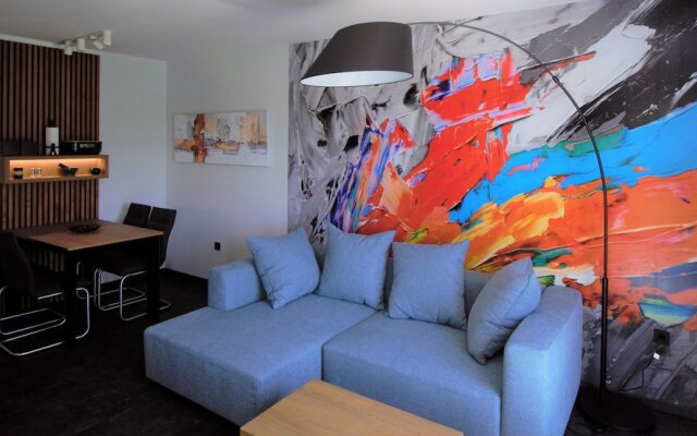 Jazine Lux Apartments