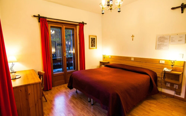 Hotel Garnì Mille Pini