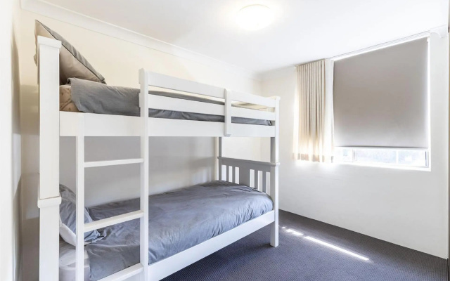 The Dunes15 38 Marine Dr fabulous unit with pool tennis court and across the road to the beach – Guest Rooms – Fingal Bay