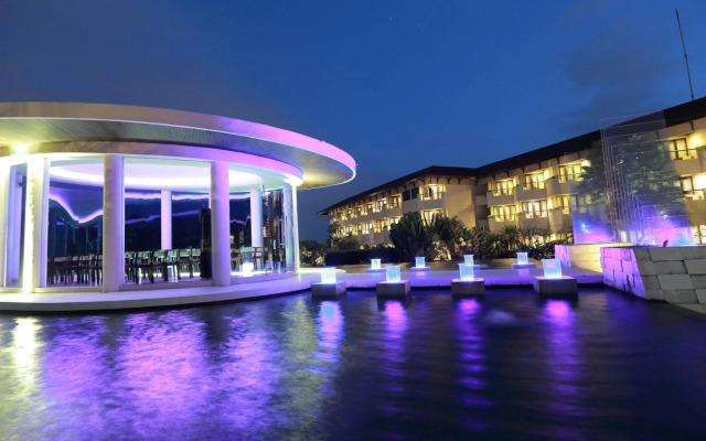 The Singhasari Resort