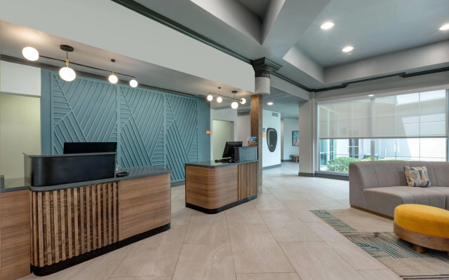 La Quinta Inn & Suites Sherman Denison