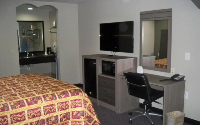 Scottish Inn & Suites