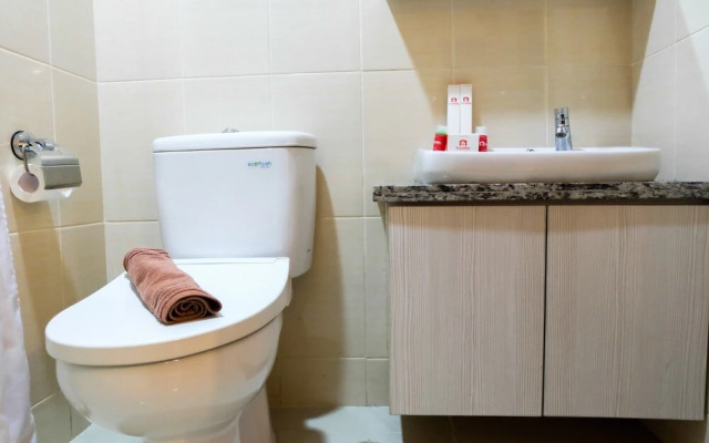 Comfortable Premiere 1BR at The Oasis Apartment