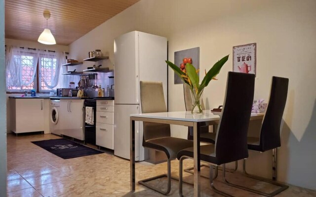 Oheneba Tema - Luxury Hot -tub Retreat With Wi-fi
