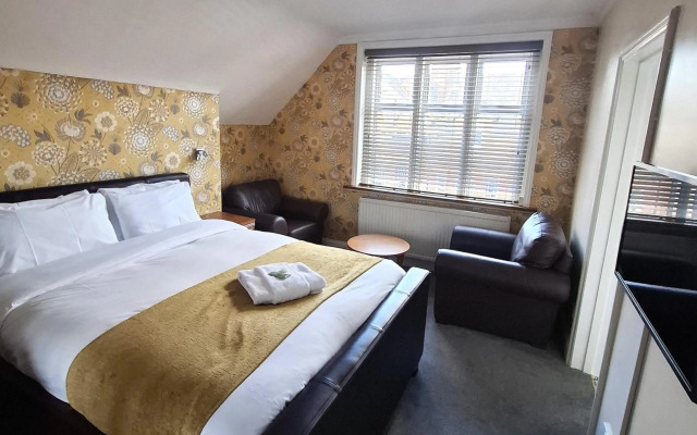 Russell Hotel