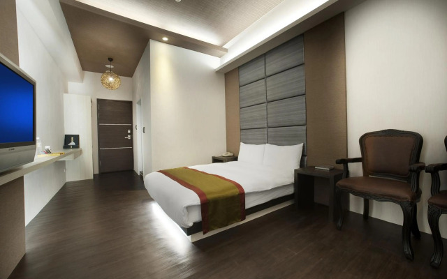 One Fukun Hotel