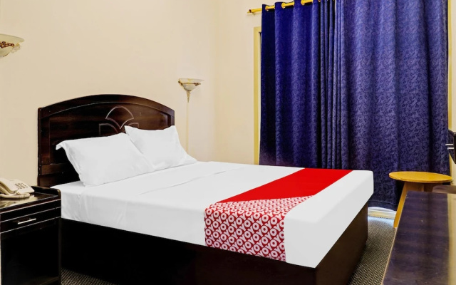 OYO 800 Moon Creek Hotel